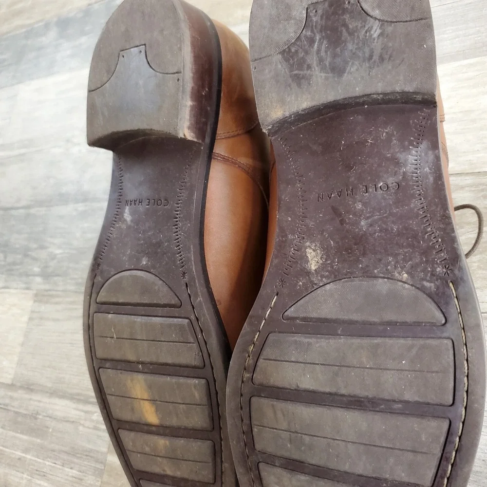 Cole Haan gently worn
